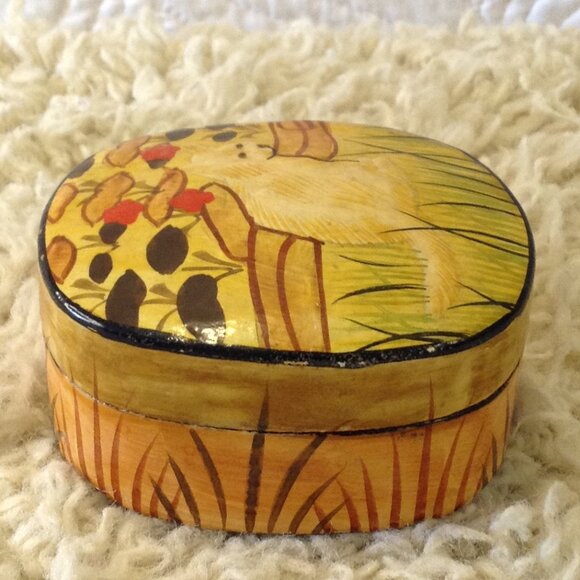 VTG Hand Crafted Wooden/Decorative Trinket Box. Basswood, Cottagecore, Folk Art - Picture 6 of 6